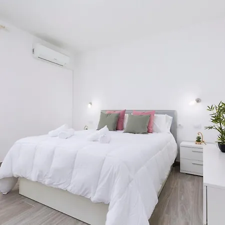 Apartment Home2book Charming Los Alisios, Wifi *